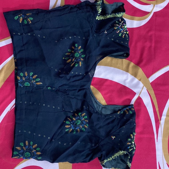 Beads work saree - Picture 3 of 5